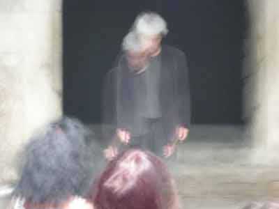140-4074_IMG