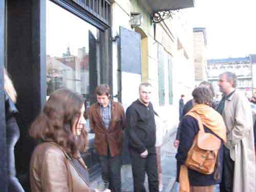 134-3408_IMG