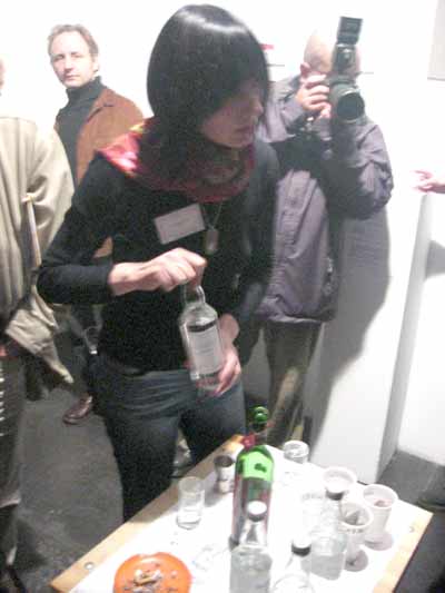 156-5676_IMG