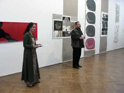 140-4021_IMG