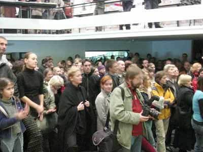143-4318_IMG