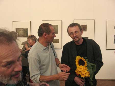 190-9043_IMG