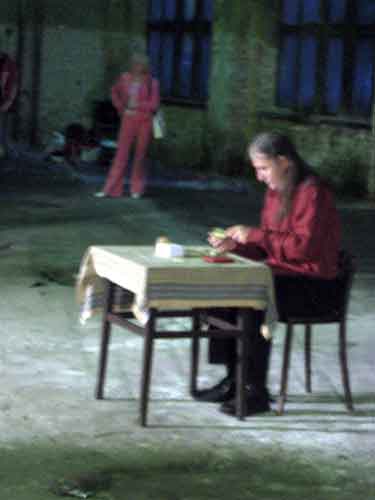 189-8912_IMG
